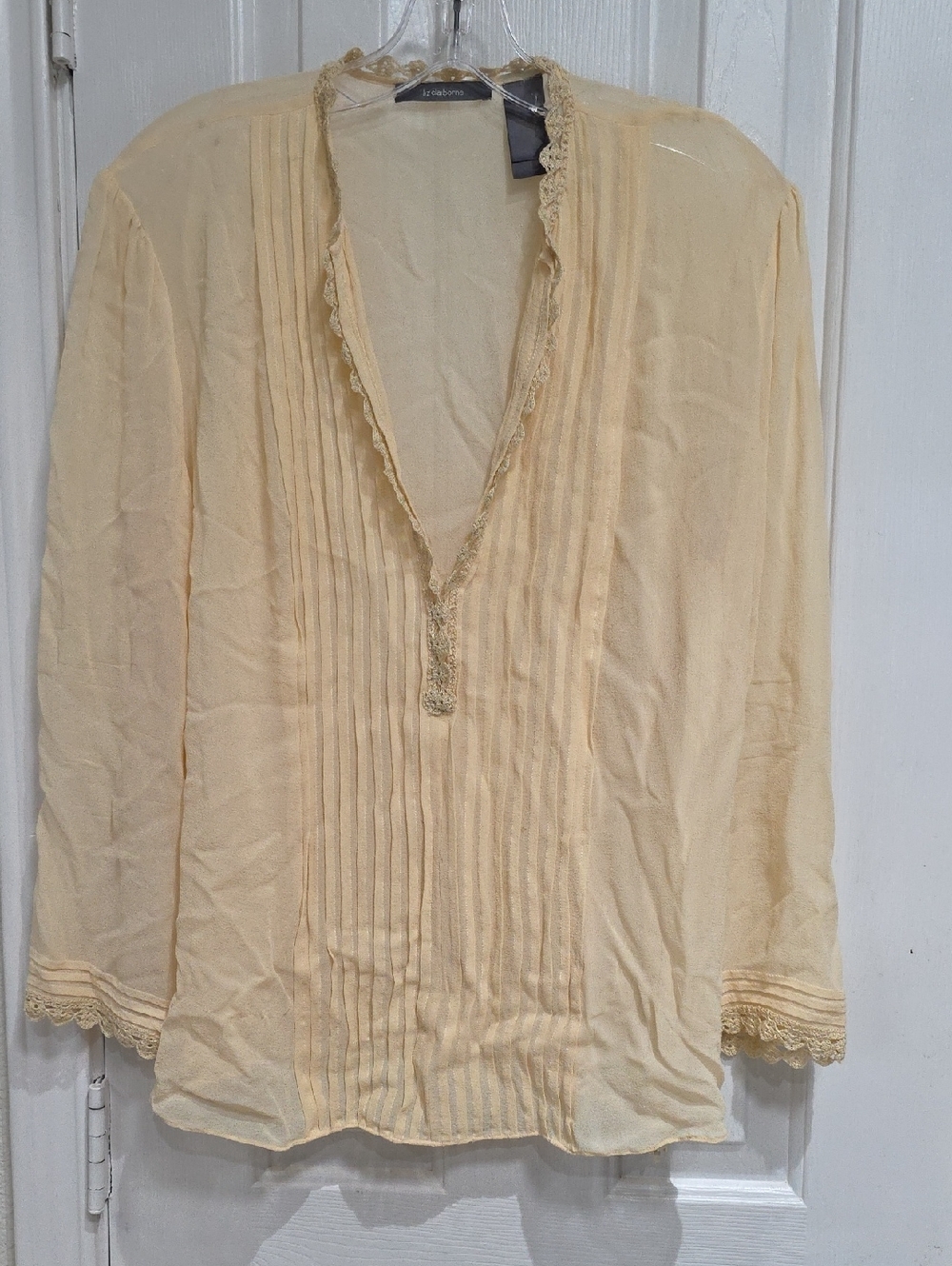 Liz Claborne Vtg. Lightweight Lace-Trim V-Neck Pintuck Blouse - 100% Silk Size L